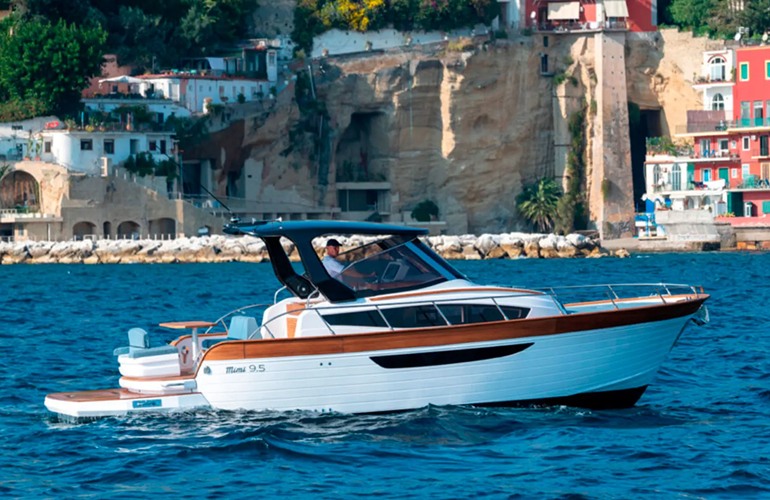 Cantieri Mimi-9.5-Cabin-2