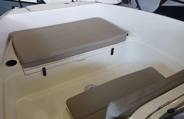 Quicksilver-605-Open-8