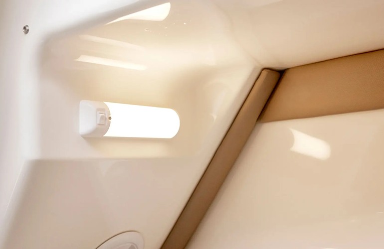 Quicksilver-605-Sundeck-8