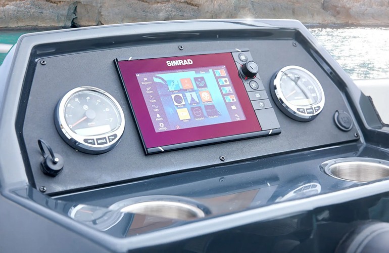 Quicksilver-605-Sundeck-6