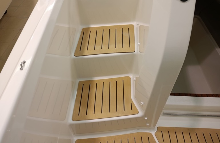 Quciksilver 675 Sundeck