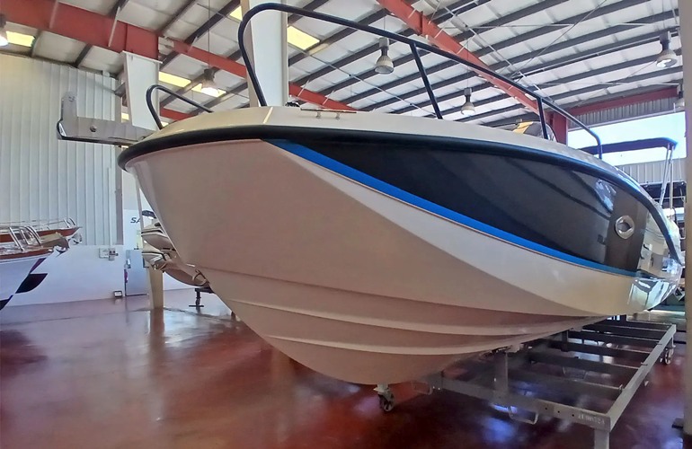 Quicksilver-755-Sundeck-2