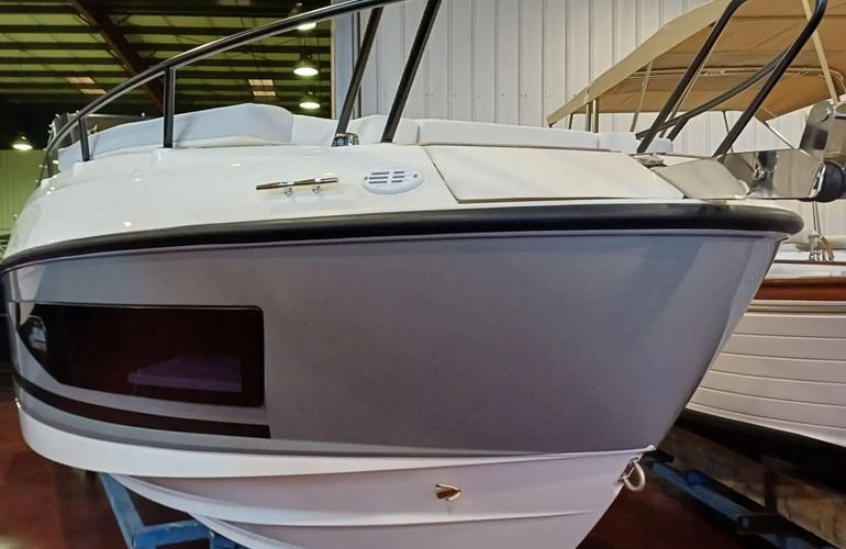 Quicksilver-755-Cruiser-2