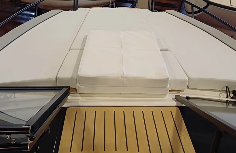 Quicksilver-755-Cruiser-13