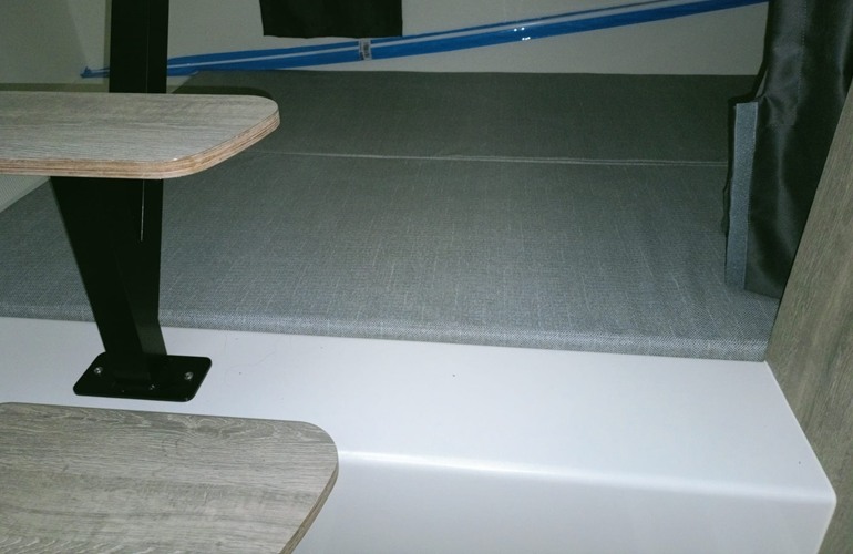 Quicksilver-875-Sundeck-21