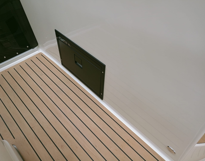 Quicksilver-875 Sundeck-8