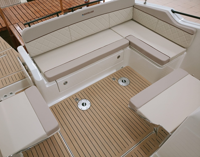Quicksilver-875 Sundeck-9