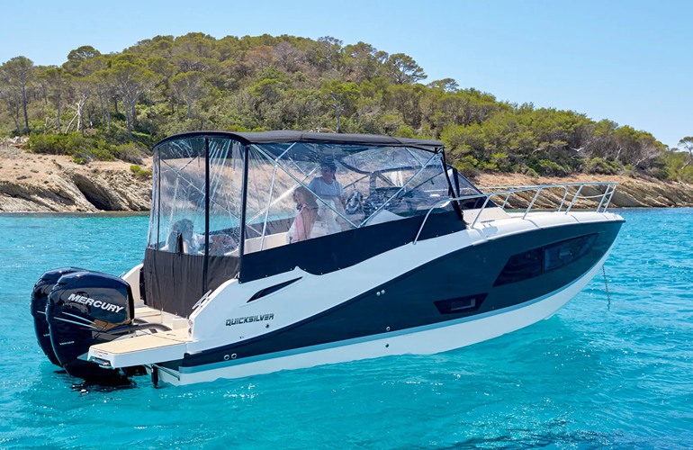 Quicksilver-875 Sundeck-6