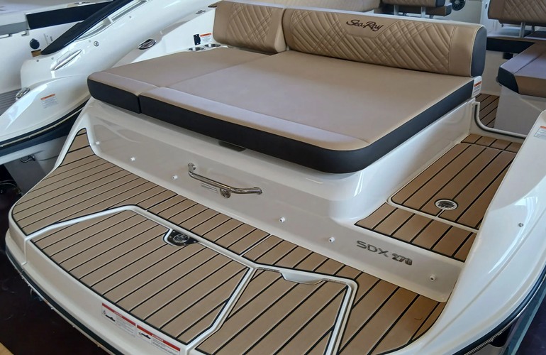 Sea Ray-270-SDX-Stock-15