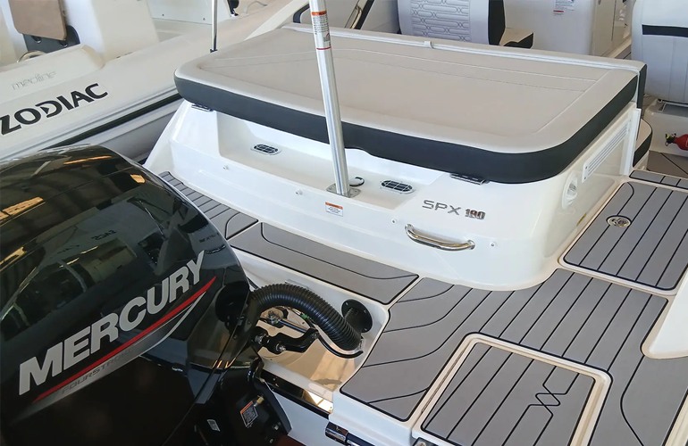 Sea Ray- 190-SPX-OB-11