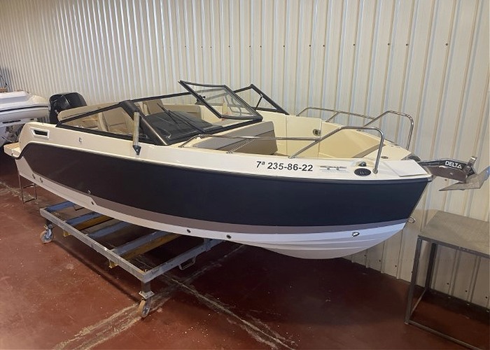 Quicksilver-675-Bowrider-1