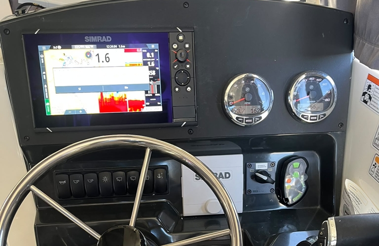 Qucksilver-705-Pilothouse-Ocasión-3