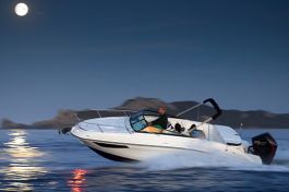 Sea Ray Sunsport 230 OB