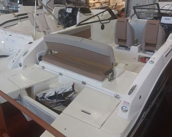 Quicksilver Activ 675 Bowrider