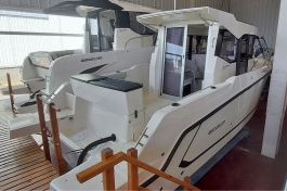 Quicksilver Captur 805 Pilothouse-1