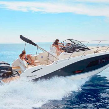 Quicksilver Activ 875 Sundeck-1