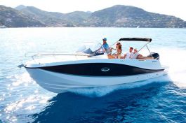 Quicksilver Activ 755 Sundeck