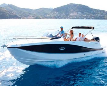 Quicksilver Activ 755 Sundeck