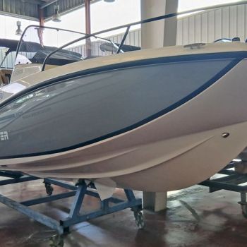 Quicksilver-605-Sundeck-1