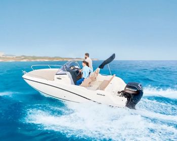 Quicksilver-605-Sundeck-1