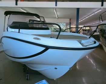 Quicksilver-605-Sundeck-1