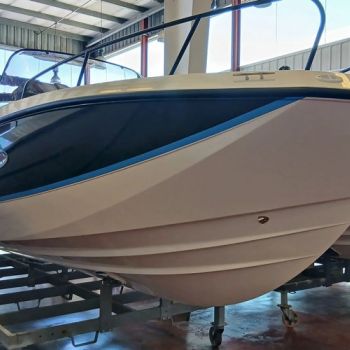 Quicksilver-755-Sundeck-1