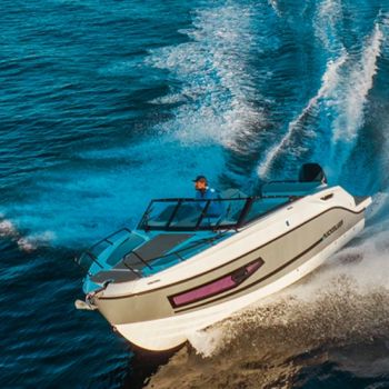 Quicksilver-755-Cruiser-1